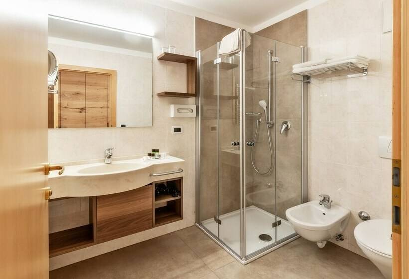 Полулюкс, Sun