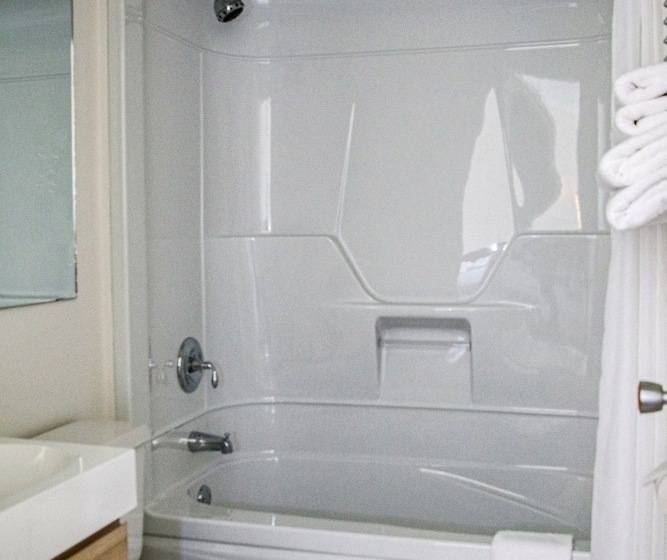 高级大房间, Les Trois Soeurs