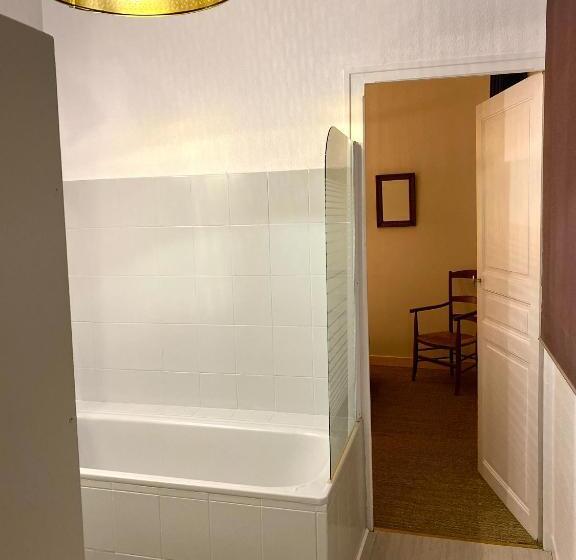 スタンダードルーム, La Maison De Thaïs