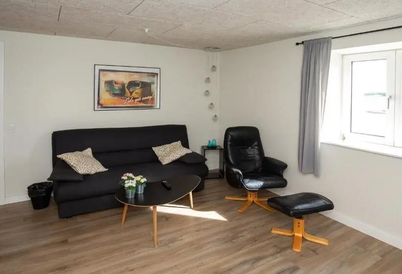 Perhehuone, Bed And Breakfast Lemvig