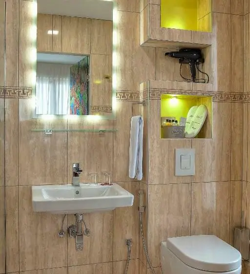 اتاق استاندارد, Aziza