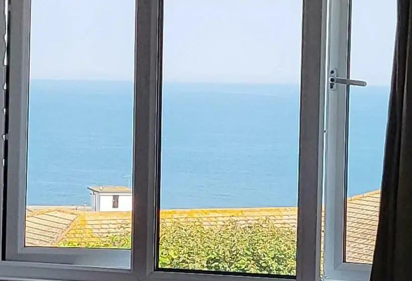 Triple Room Sea View, Eastmount Hall