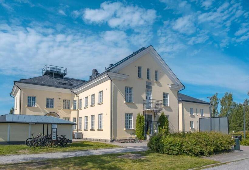 Семейный Номер, Hyvärilä Youth  And Holiday Centre