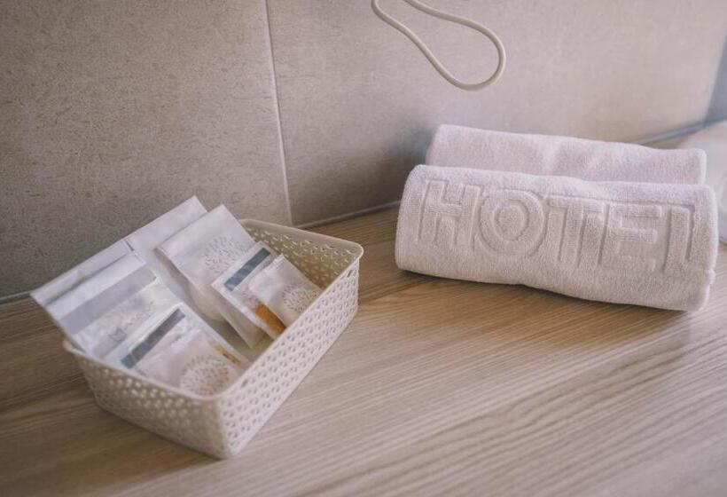 اتاق استاندارد با بالکن, Nova Bentbaša