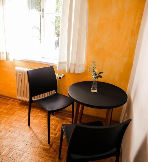 スタンダードシングルルーム, Schwarzer Adler Sillian