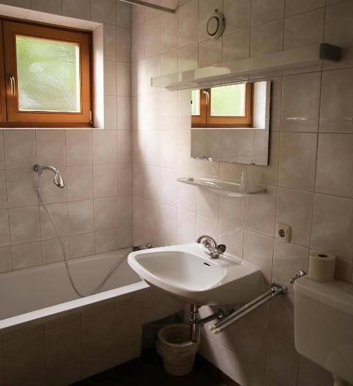 スタンダードシングルルーム, Schwarzer Adler Sillian