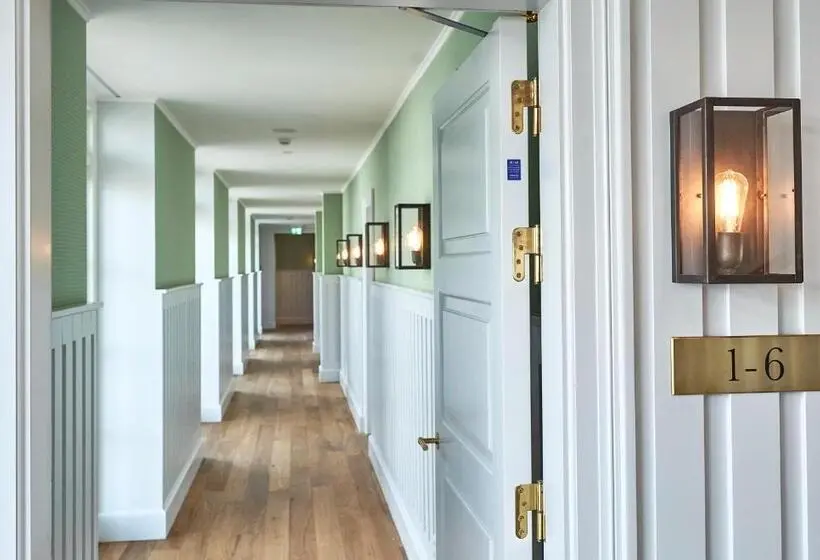 スイート, Strandhotellet