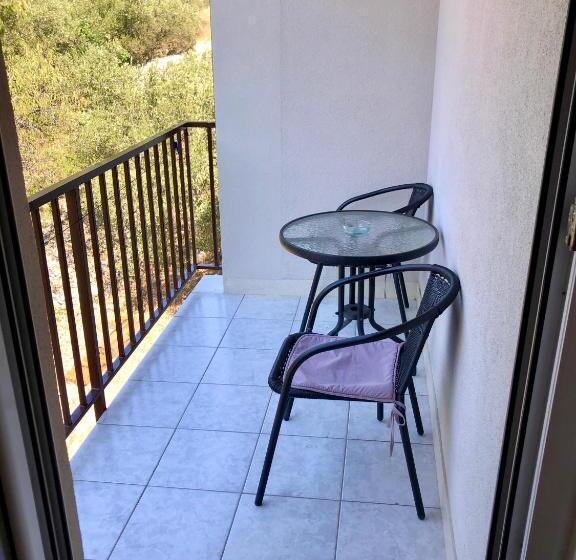 발코니 가든 전망 스탠다드 룸, B&b Chamberlain