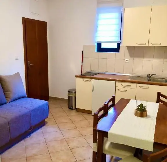 Comfort studio with sea view, B&b Chamberlain