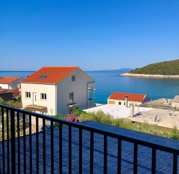 Apartamento 2 Dormitórios Vista Mar, B&b Chamberlain