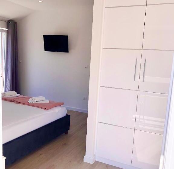 디럭스 테라스 룸 바다 전망, B&b Chamberlain