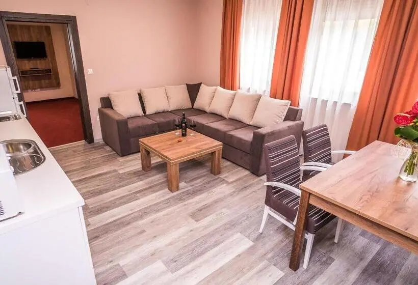 Huoneisto 1 Makuuhuone, B&b Villa Angy