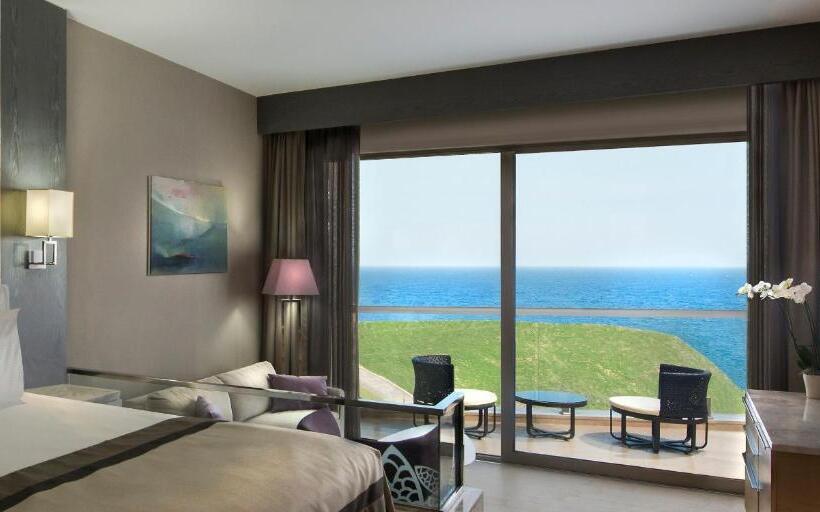 اتاق لوکس با تخت بزرگ, Elexus Hotel Resort & Spa & Casino