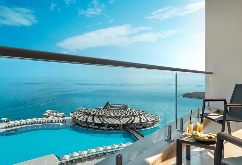 Президентский Люкс, Elexus Hotel Resort & Spa & Casino