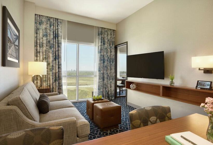 Люкс 2 Спальни, Embassy Suites By Hilton Denton Convention Center