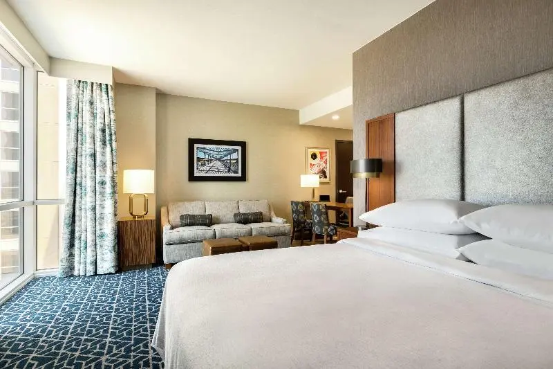 プレミアムスイート, Embassy Suites By Hilton Denton Convention Center