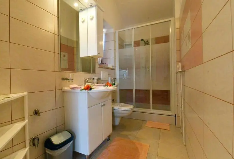 プールビュースタンダードルーム, Bed And Breakfast Casa Rustica
