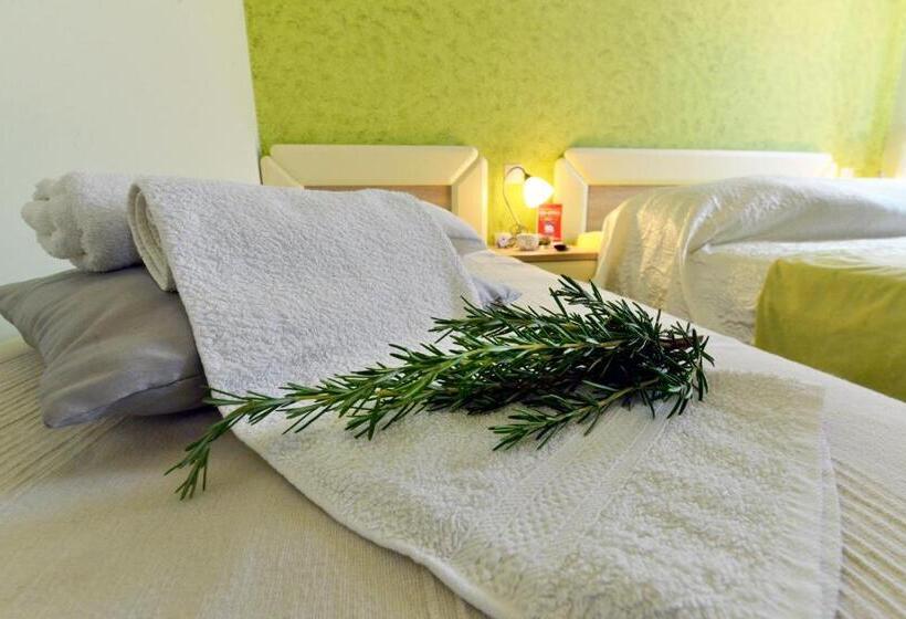 Standaard Driepersoonskamer, Bed And Breakfast Casa Rustica