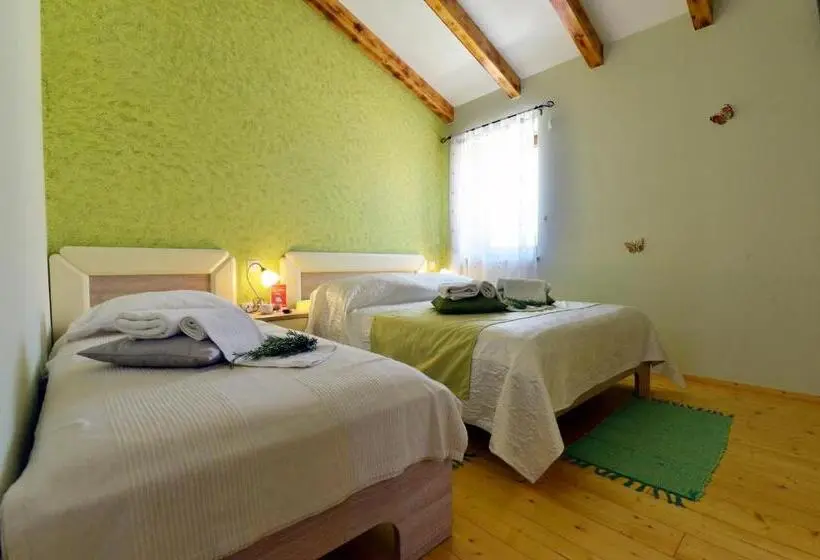 スタンダードトリプルルーム, Bed And Breakfast Casa Rustica