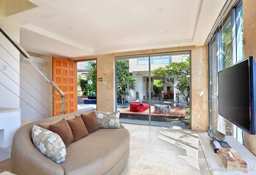 Апартаменты 1 Спальня, Echo Beach Designer Apartment