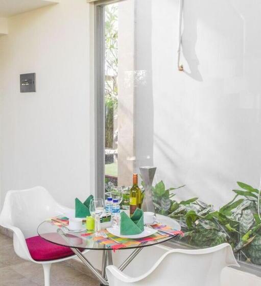 Апартаменты 1 Спальня, Echo Beach Designer Apartment