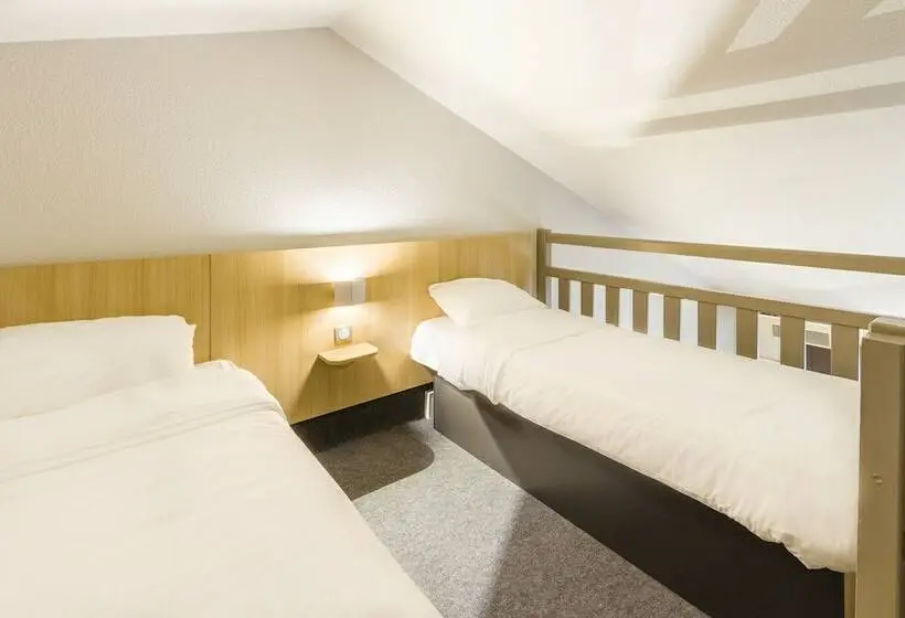スタンダード４人部屋, B&b Hotel Morlaix