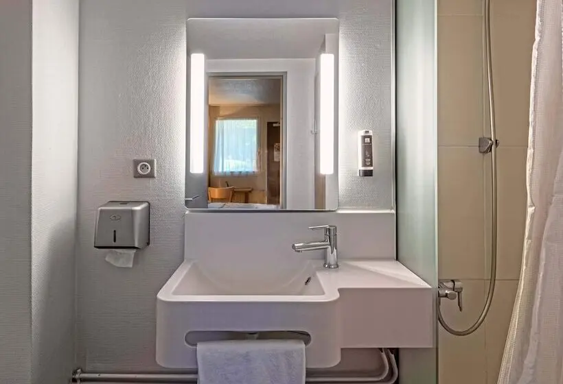 スタンダード４人部屋, B&b Hotel Morlaix