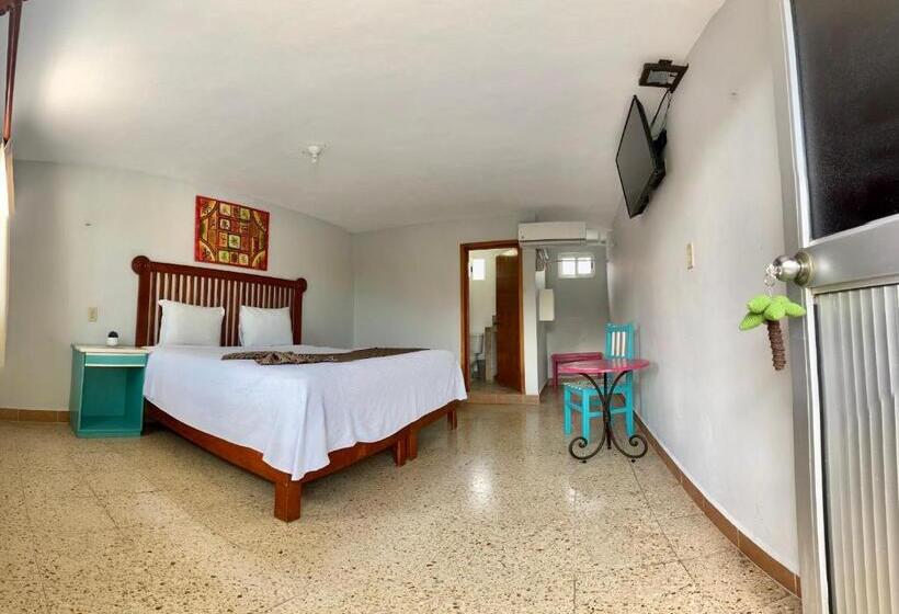 带大床的豪华间, Blue Coconut Cancun