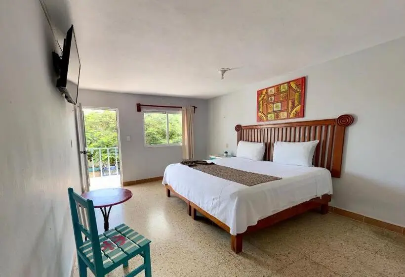Deluxe Room King Size Bed