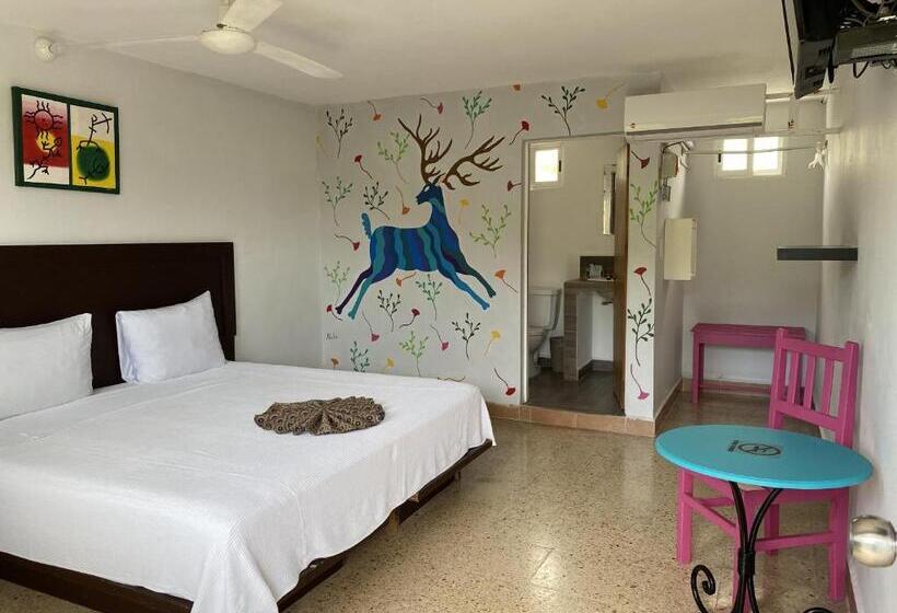 带大床的豪华间, Blue Coconut Cancun