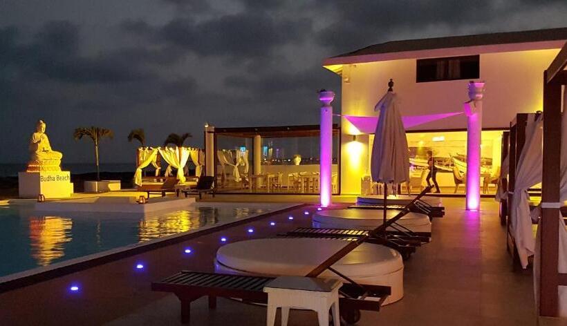 Tengerre Néző Standard Szoba Terasszal, Livvo Budha Beach