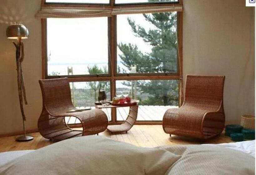 بانگلوی استاندارد, Magma Lodge, Pucon