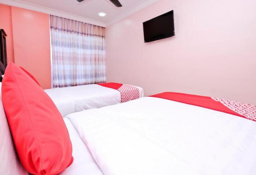 Номер Deluxe, OYO 714 Arina 