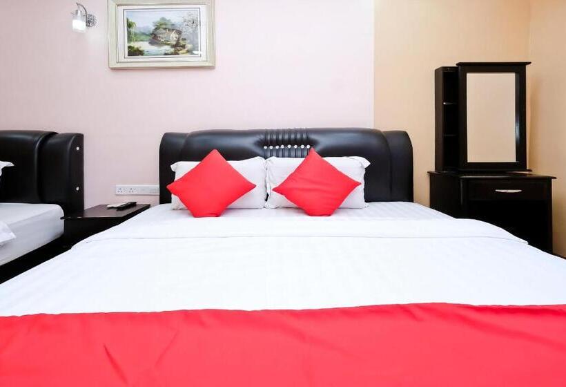 Family Suite, OYO 714 Arina 