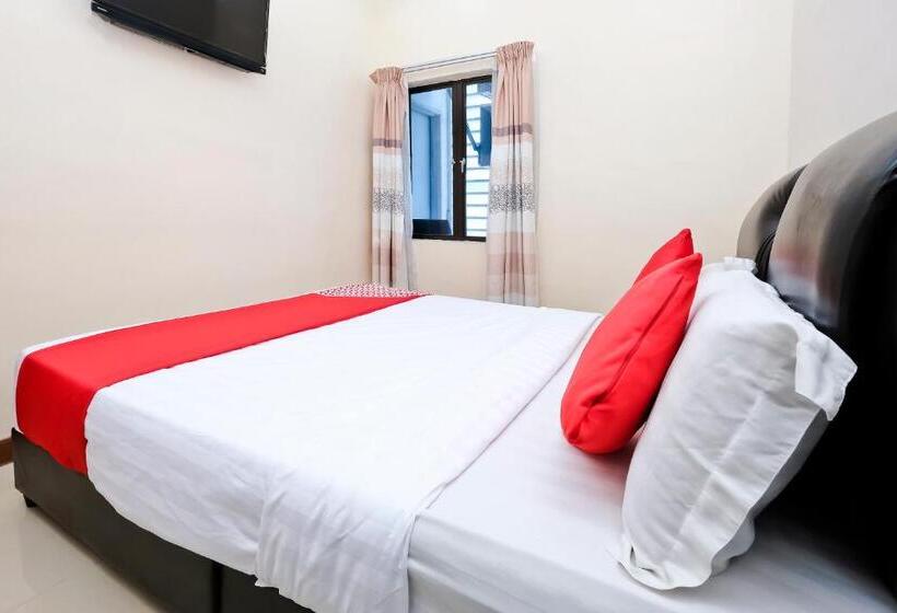 Номер Стандарт, OYO 714 Arina 