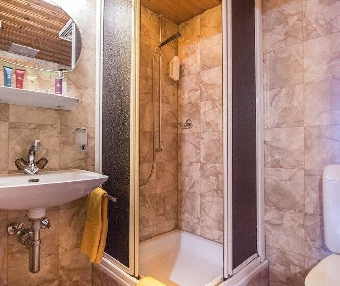 חדר סטנדרט יחיד, Täscherhof