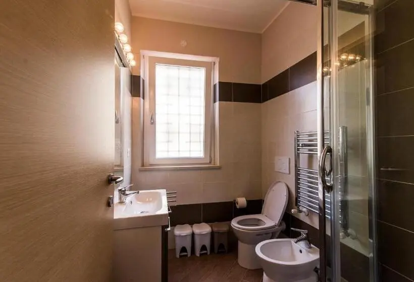 آپارتمان 1 خوابه, Guest House Roma Express