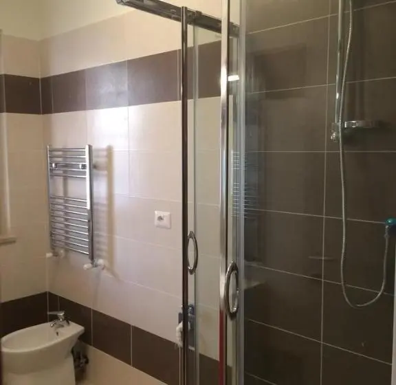 آپارتمان 1 خوابه, Guest House Roma Express