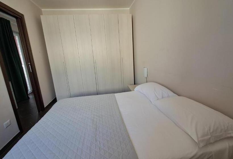 آپارتمان 1 خوابه, Guest House Roma Express