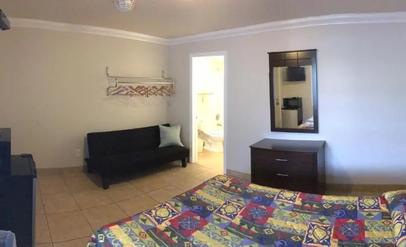 Deluxe Yhden Hengen Huone, Sunset Motel