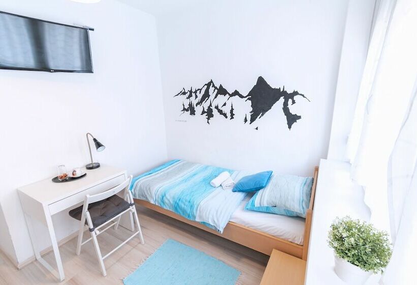 스탠다드 싱글 룸 공동욕실, The Dots Hostel