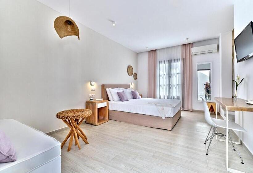 Люкс с гидромассажем, Aella Residence