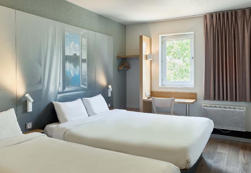 Номер Стандарт Трехместный, B&b Hotel Evry Lisses 1