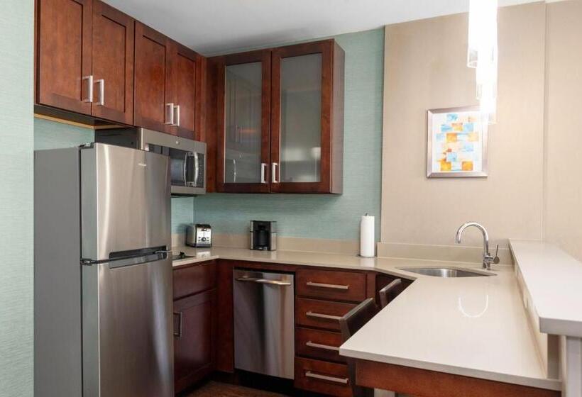 带大床的标准工作室, Residence Inn By Marriott Boston Burlington