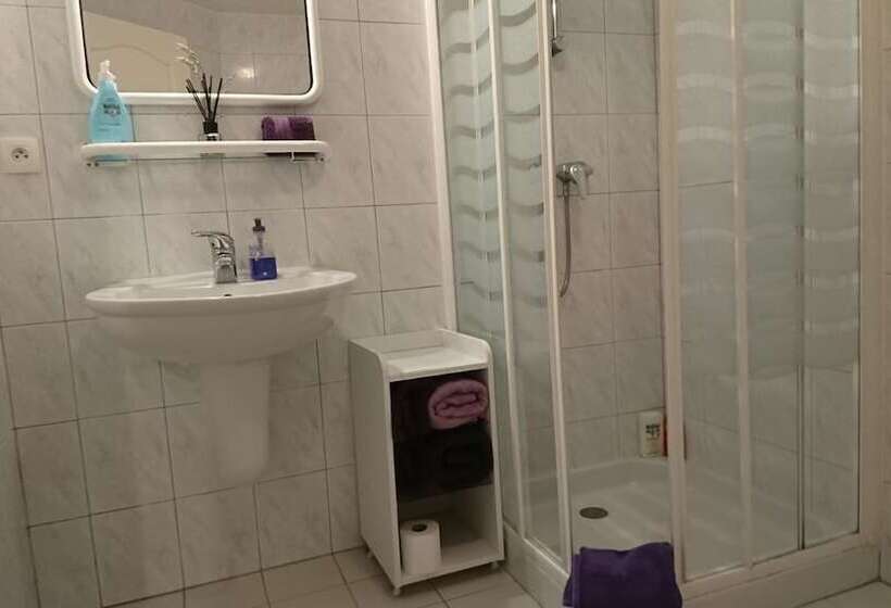 Студия Стандарт, Relais De Laval