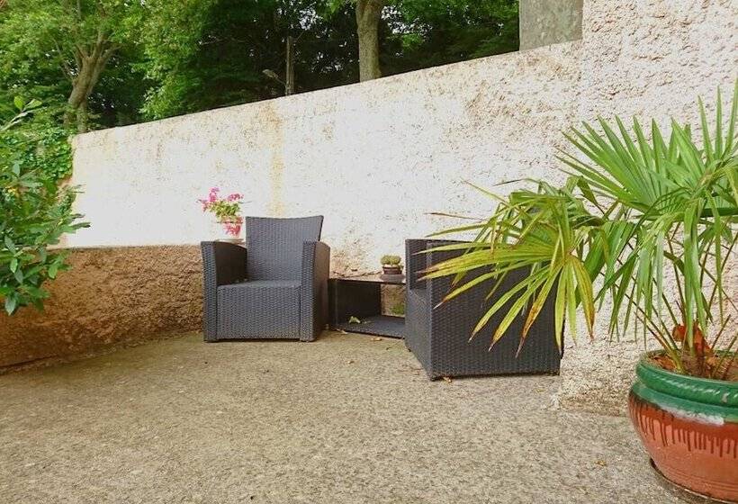 Студия Стандарт, Relais De Laval