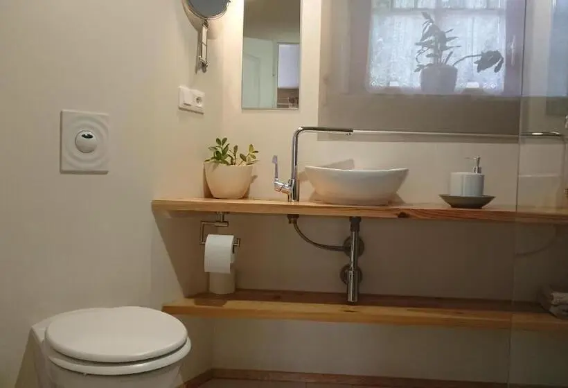デラックスルーム, Relais De Laval