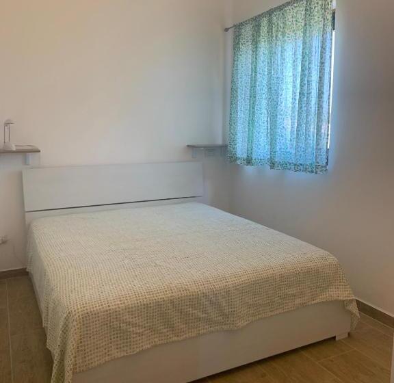 شقة غرفتين, Porto Coda Cavallo Salina Bamba