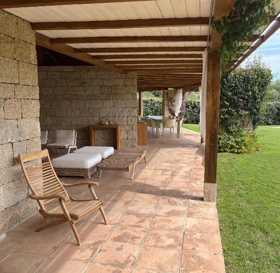 فيلا غرفة نوم واحدة مع مسبح, Porto Coda Cavallo Salina Bamba