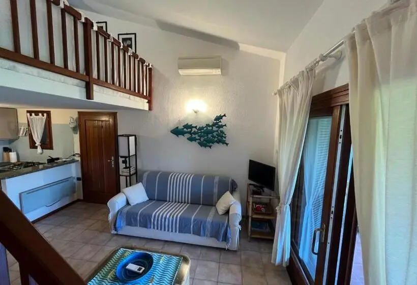 Talo 2 Makuuhuonetta, Porto Coda Cavallo Salina Bamba